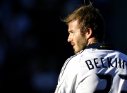 开云体育官网-克莱式爆发！上海男篮关键战上演活塞突围，团队篮球铸就经典逆转