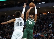 开云体育平台APP-雄鹿主场大胜，字母哥再次当选MVP的简单介绍