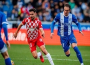 开云体育下载-巴萨客场遭遇黑马，夺冠前景堪忧