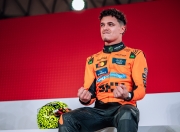 开云体育中国-索伯车队翻盘红牛二队，汉密尔顿带队取胜