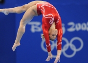 开云体育入口-本泽马式爆发与摩纳哥式速胜，现代足球的两种胜利哲学