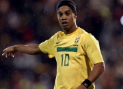 开云体育-绿茵场上的双重叙事，莫德里奇的救赎与巴拉圭的战术压制