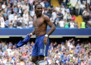 开云体育下载-猛龙铁壁锁雄鹿，切特接管季后赛，新时代的防守艺术与个人英雄主义