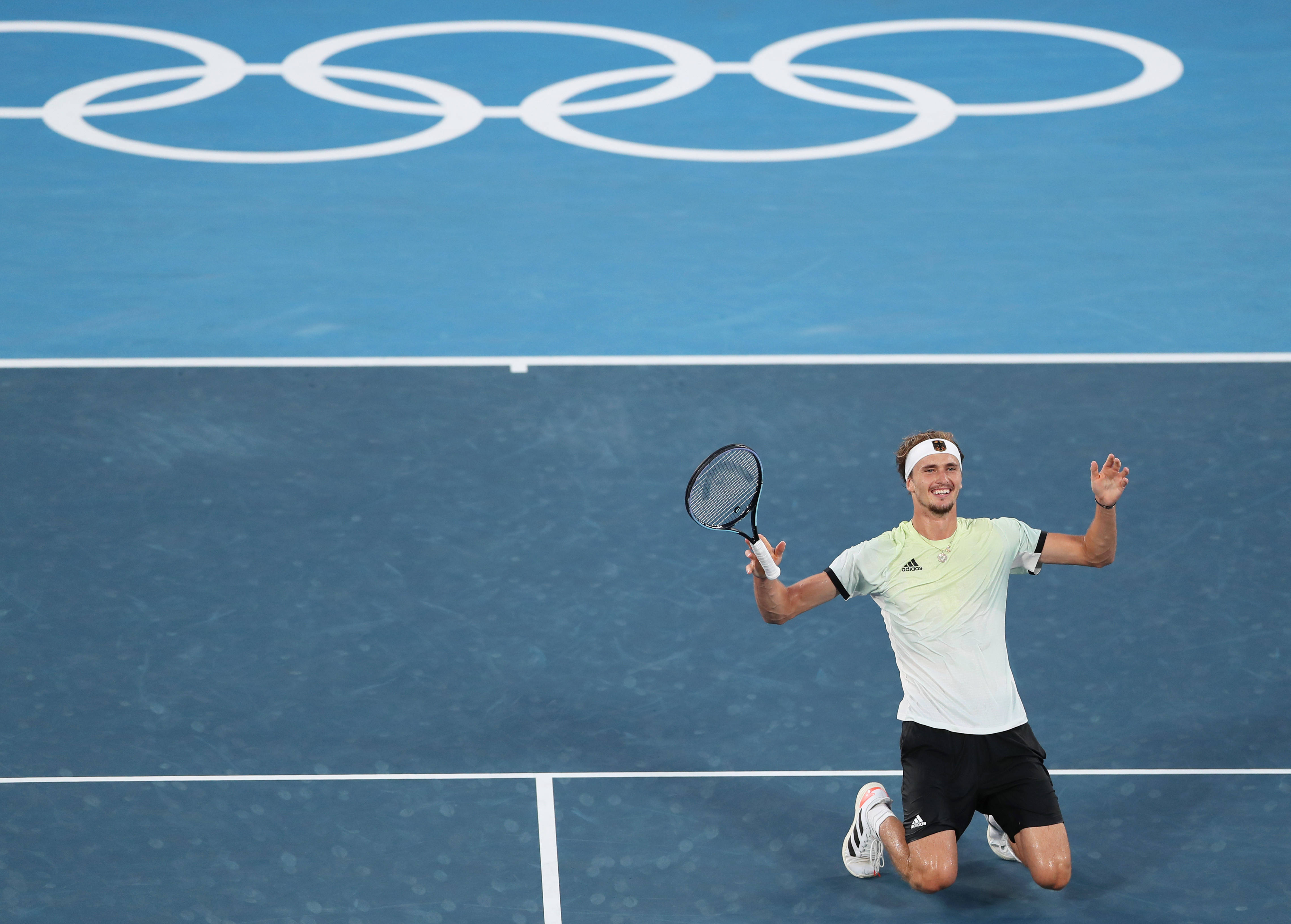 西班牙网球队绝地反击德国网球队,兹维列夫惊艳世界的简单介绍 西班牙网球队绝地反击德国网球队,兹维列夫惊艳世界的简单介绍