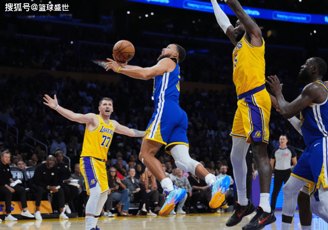 湖人绝地反击尼克斯，西蒙斯打破历史纪录