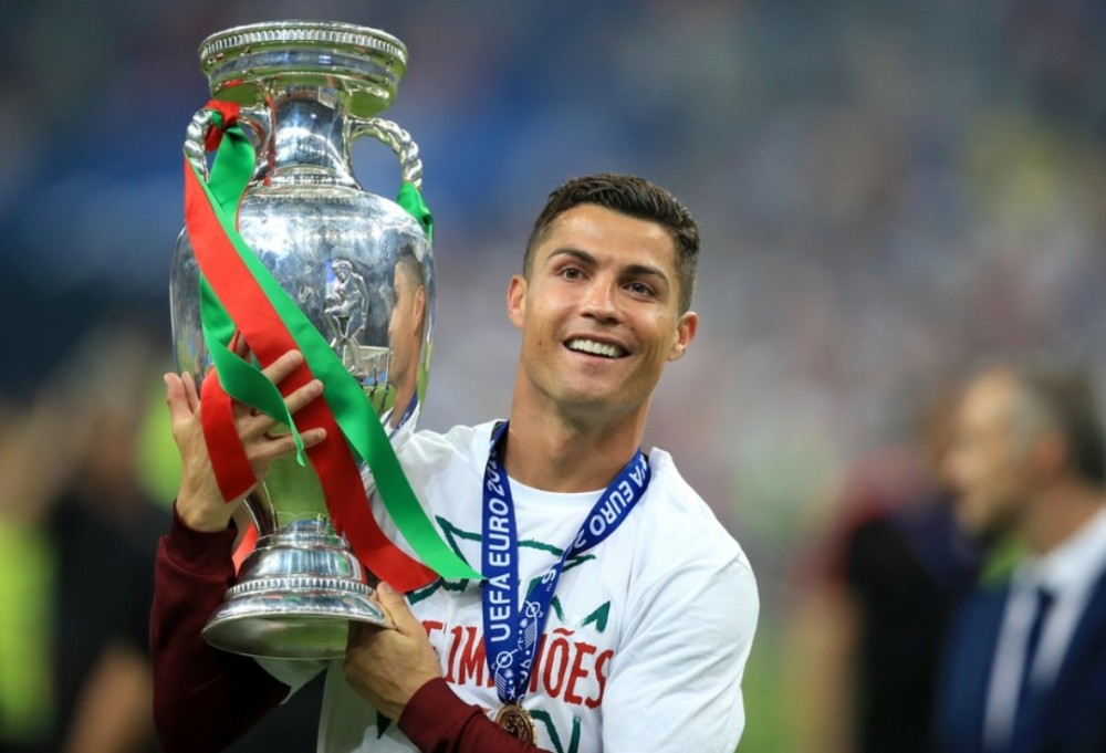 包含尤文碾压荷兰,奥利维耶关键制胜的词条 包含尤文碾压荷兰,奥利维耶关键制胜的词条