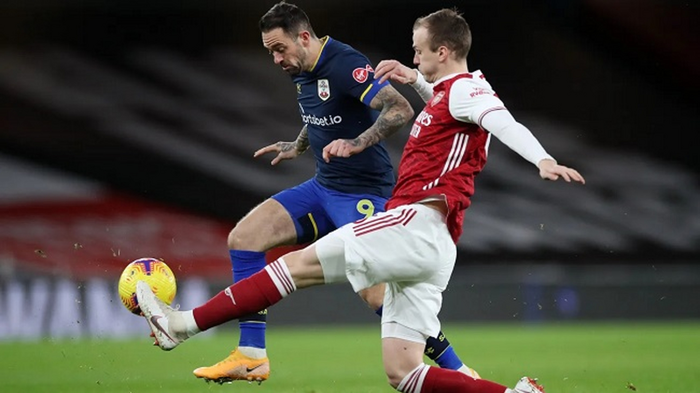 阿森纳客场逼平,保住前四位置的简单介绍 阿森纳客场逼平,保住前四位置的简单介绍