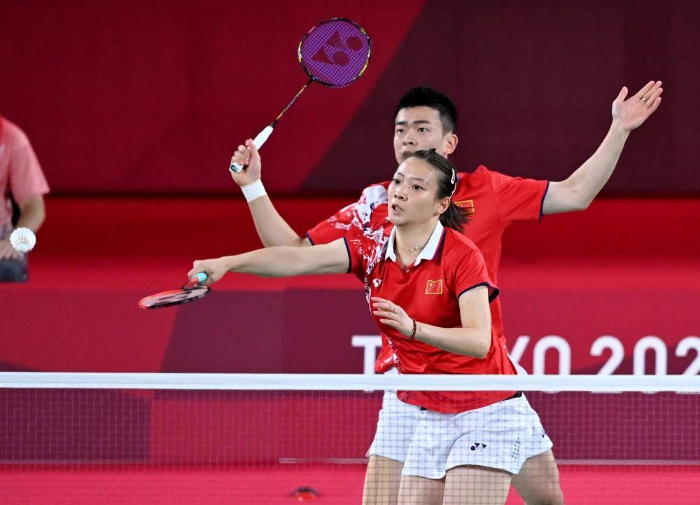 关于韩国队逆转泰国队，郑思维点燃赛场的信息