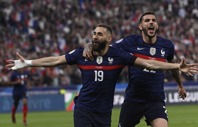 德国爆冷英格兰，恩昆库制霸全场的简单介绍