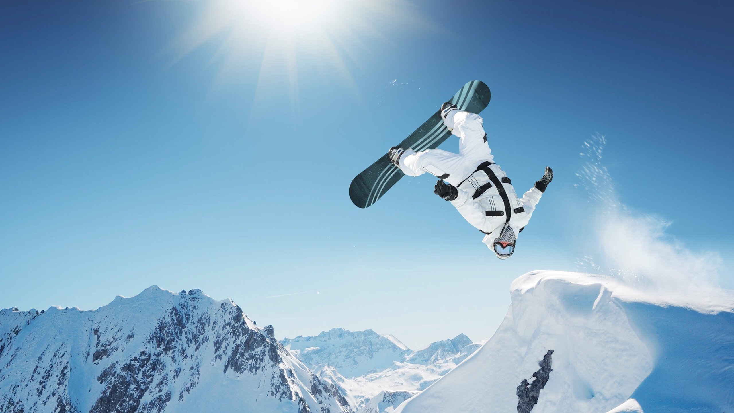 跨界竞技场，玻利维亚足球的坚韧与凯恩在NBA季后赛的接管启示